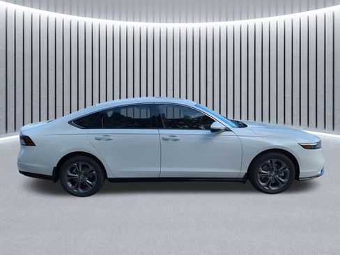 New 2025 Honda Accord EX-L image 2