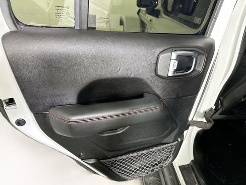 Used 2019 Jeep Wrangler Unlimited Rubicon AWD/4WD image 26
