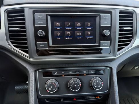 Used 2023 Volkswagen Atlas SE FWD image 24
