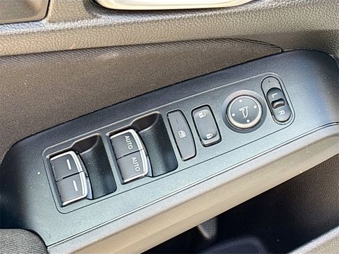 Used 2024 Honda Civic Sport image 17