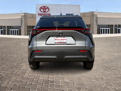 New 2026 Toyota bZ XLE Plus image 5