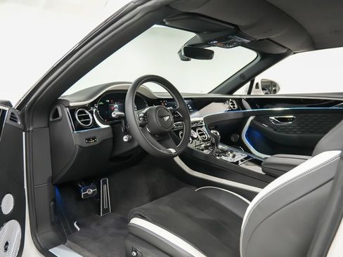 Used 2025 Bentley Continental GT Speed AWD/4WD image 4