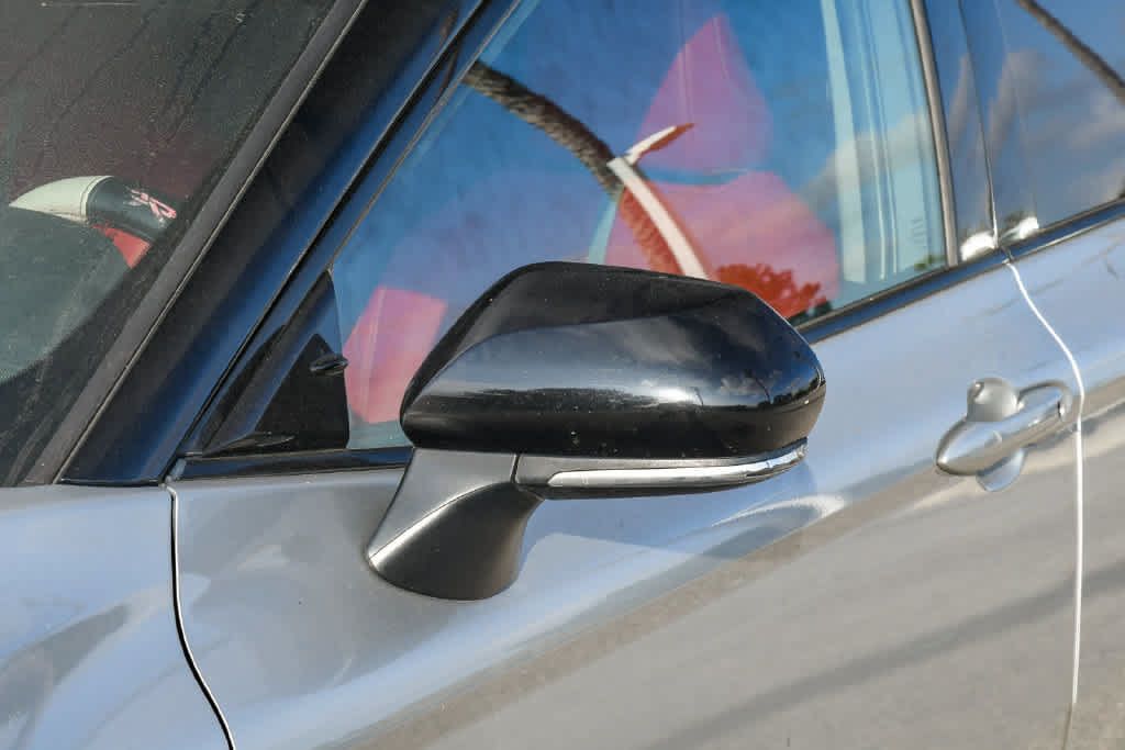 Used 2024 Toyota Camry XSE FWD image 6