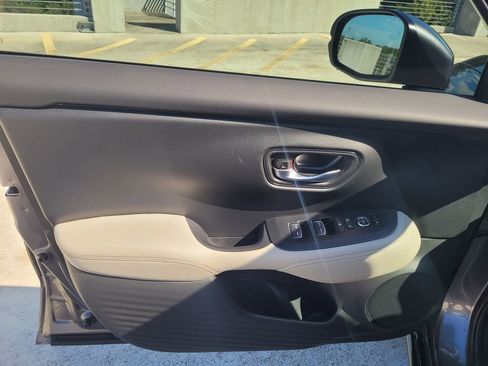 New 2026 Honda HR-V EX-L image 16