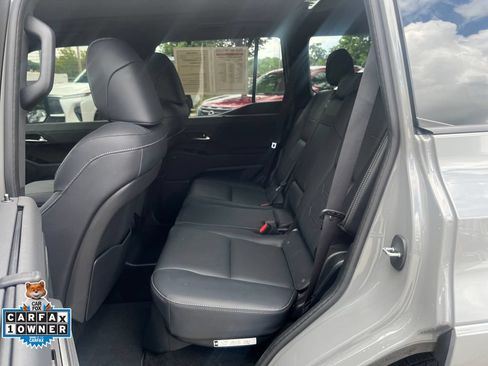 Used 2025 Lexus GX 550 w/ Accessory Package (Z1) AWD/4WD image 27