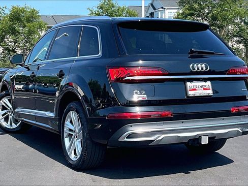 Used 2023 Audi Q7 2.0T Premium w/ Convenience Package AWD/4WD image 10