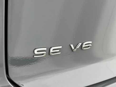 Used 2020 Volkswagen Atlas Cross Sport SE image 35