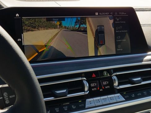 Used 2023 BMW X5 xDrive40i w/ Premium Package image 18