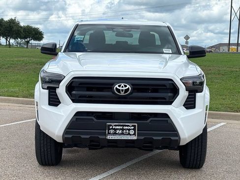Used 2025 Toyota Tacoma SR RWD image 3