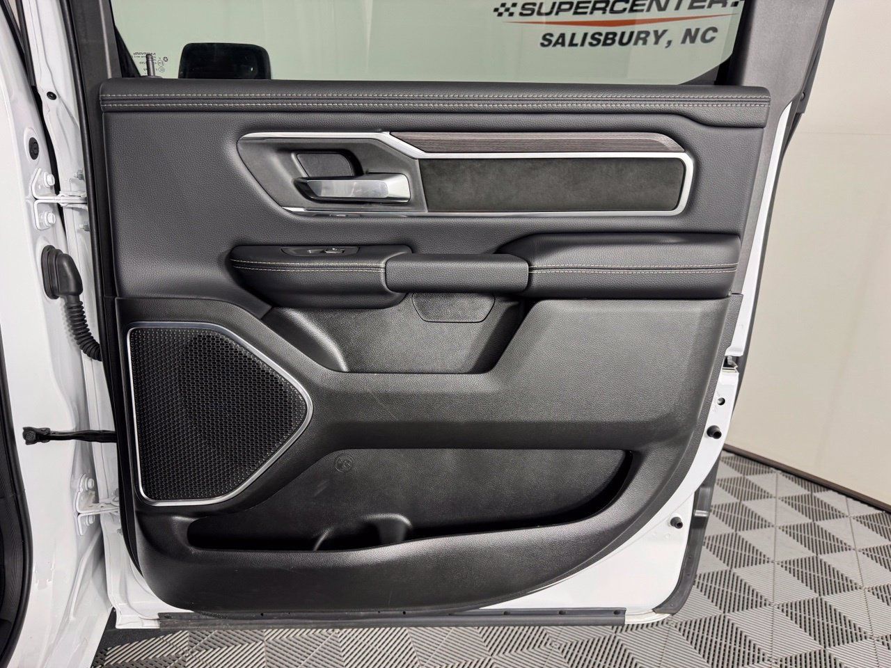 Used 2026 RAM 1500 Laramie w/ Off Road Group AWD/4WD image 28