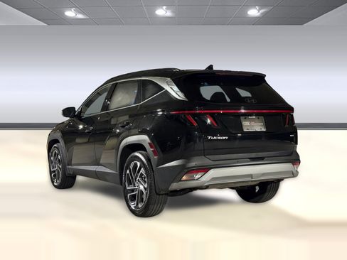 Used 2026 Hyundai Tucson Limited AWD/4WD image 3