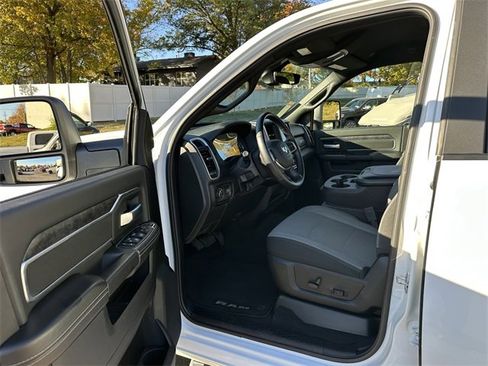 Used 2024 RAM 2500 Big Horn w/ Bed Utility Group image 31