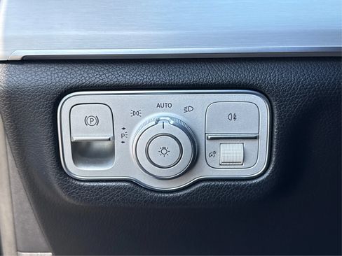 Used 2020 Mercedes-Benz GLS 580 4MATIC image 17