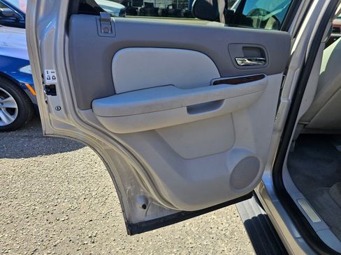 Used 2009 Chevrolet Tahoe LT w/ Luxury Package image 20