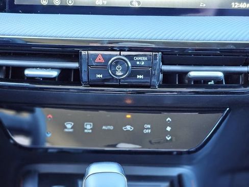 New 2026 Nissan Kicks SR FWD image 23