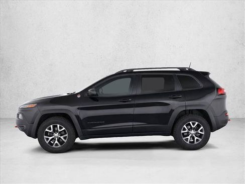 Used 2015 Jeep Cherokee Trailhawk w/ Comfort/Convenience Group AWD/4WD image 4