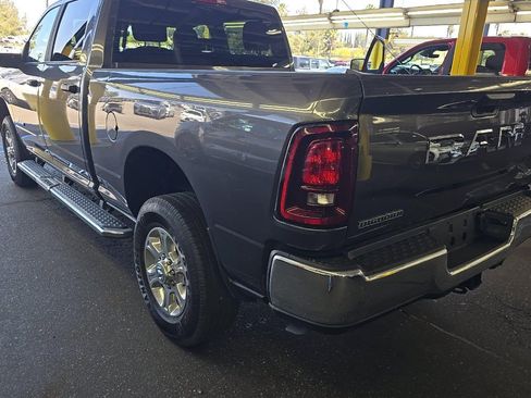 Used 2026 RAM 2500 Big Horn AWD/4WD image 6