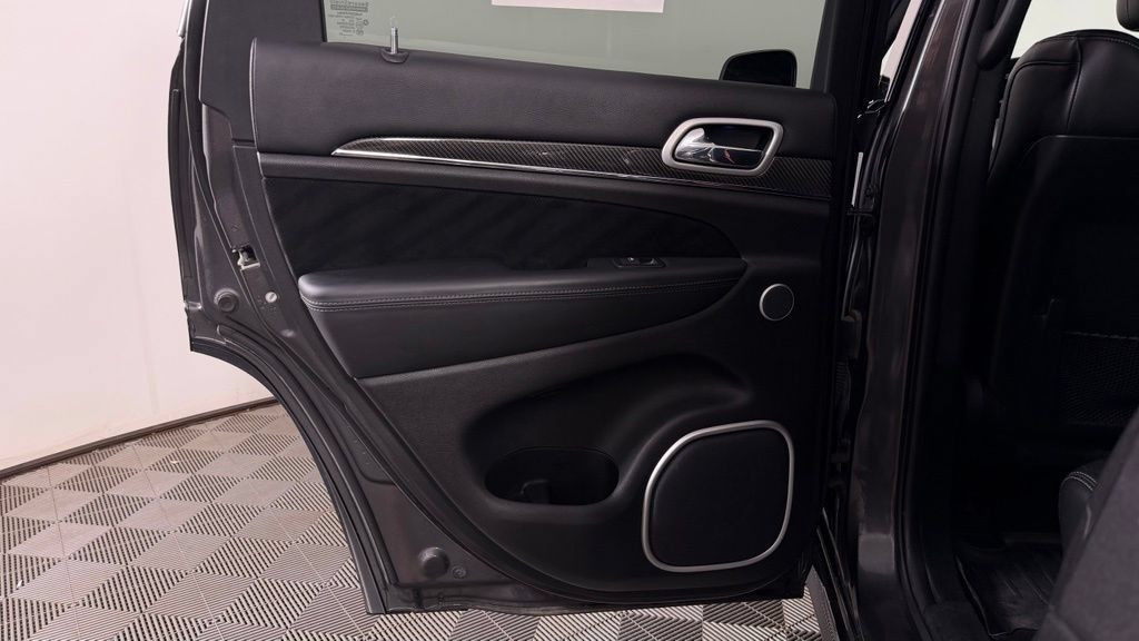 Used 2020 Jeep Grand Cherokee SRT AWD/4WD image 27