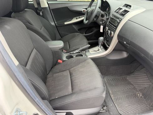 Used 2012 Toyota Corolla S FWD image 23