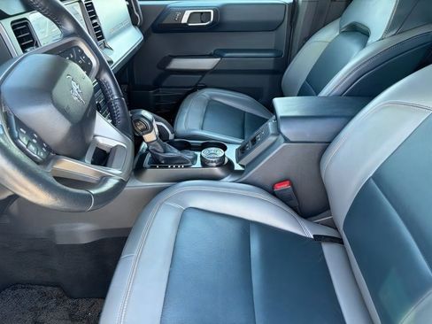 Used 2022 Ford Bronco Outer Banks w/ Sasquatch Package AWD/4WD image 14