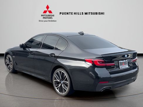 Used 2023 BMW 530e w/ M Sport Package RWD image 6