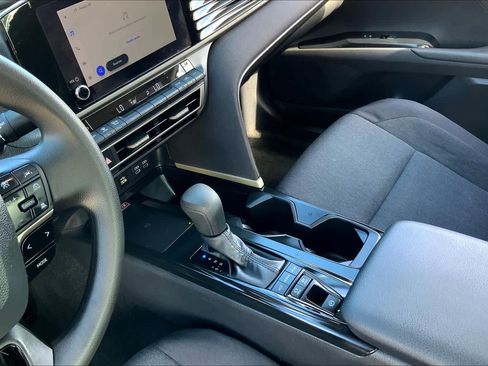 Used 2026 Toyota Camry LE image 16