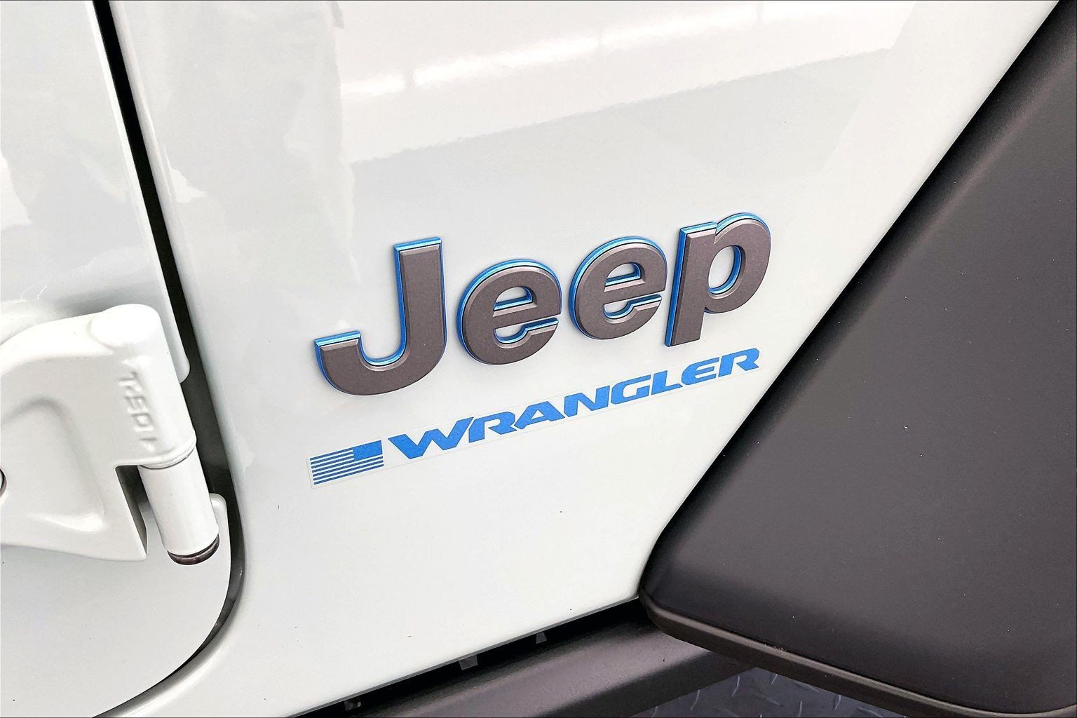 Used 2024 Jeep Wrangler Unlimited Rubicon 4xe w/ Convenience Group AWD/4WD image 31