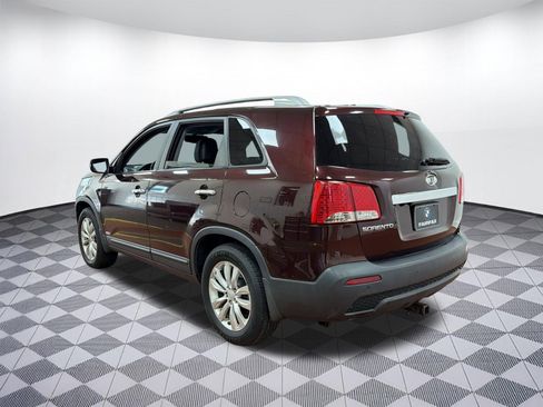 Used 2011 Kia Sorento LX w/ Convenience Pkg AWD/4WD image 3