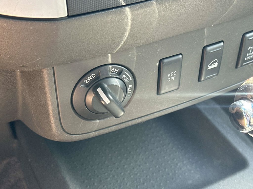 Used 2011 Nissan Xterra PRO-4X AWD/4WD image 27