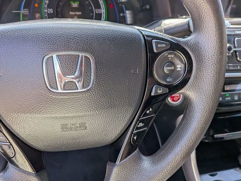 Used 2017 Honda Accord Hybrid Sedan image 15