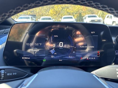 New 2026 Chevrolet Equinox EV LT image 15