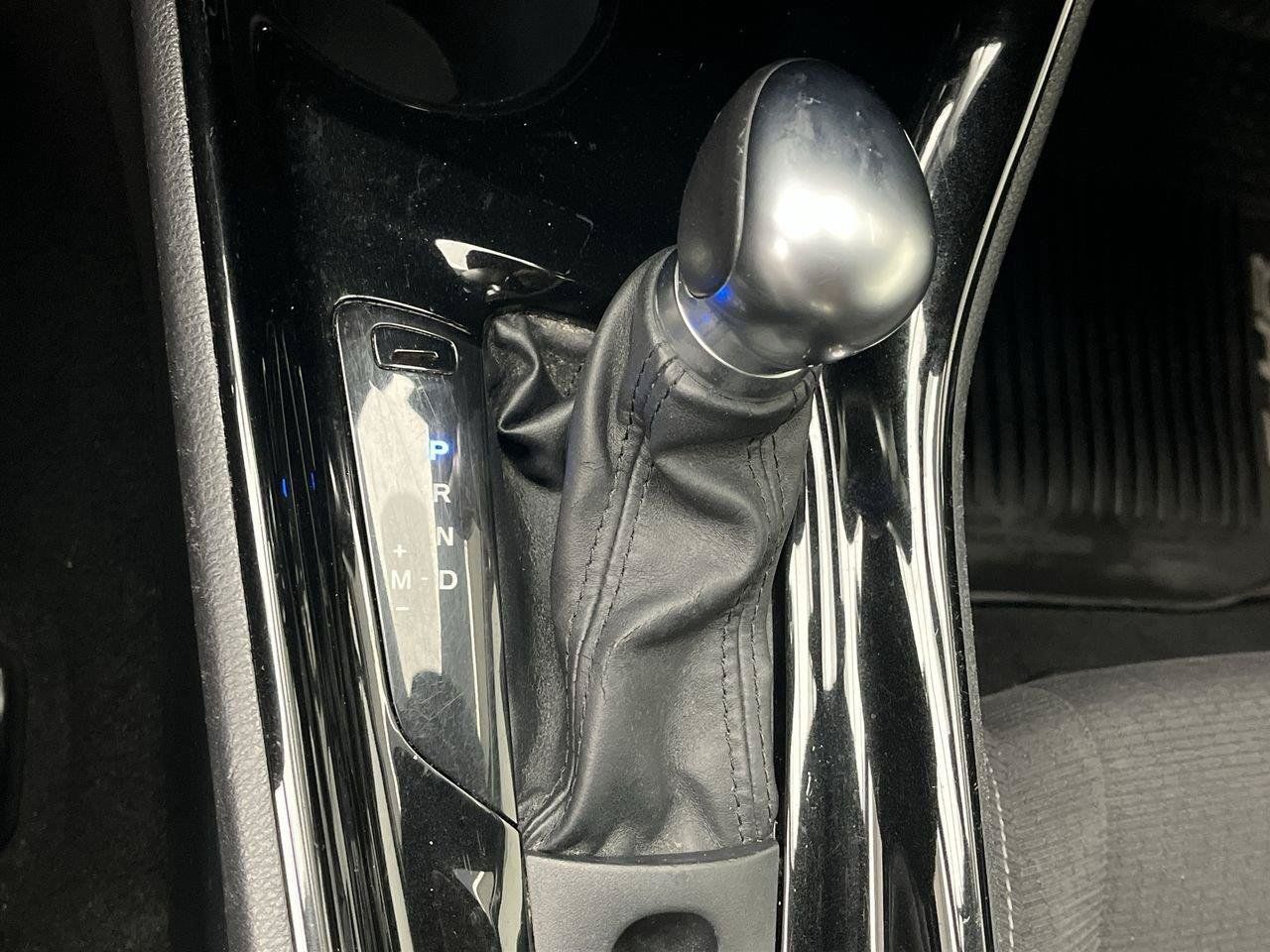 Used 2019 Toyota C-HR XLE FWD image 19