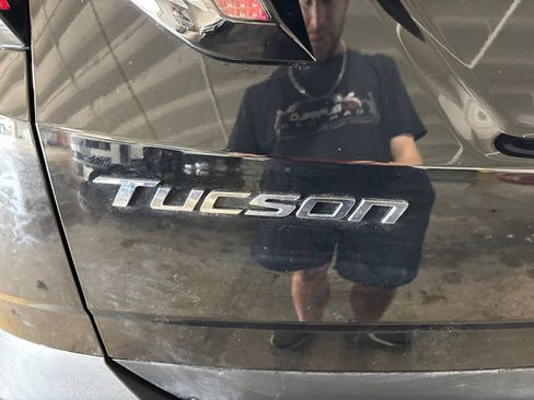 Certified 2024 Hyundai Tucson SEL w/ Convenience Package AWD/4WD image 16