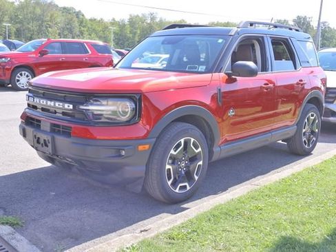 Used 2023 Ford Bronco Sport Outer Banks w/ Tech Package AWD/4WD image 1