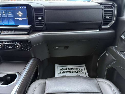 Used 2024 Chevrolet Silverado 3500 LTZ w/ LTZ Texas Edition image 18