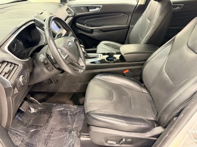 Used 2018 Ford Edge Titanium w/ Equipment Group 301A AWD/4WD image 49