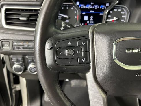 Used 2021 GMC Yukon Denali w/ Denali Premium Package AWD/4WD image 16