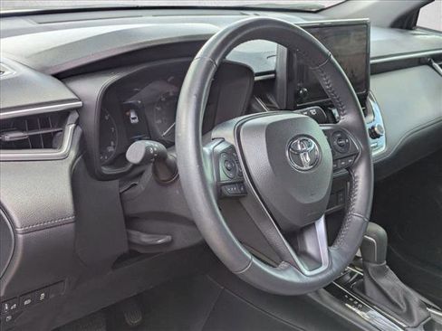 Used 2023 Toyota Corolla Cross AWD Hybrid image 3