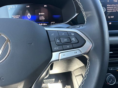 Certified 2023 Volkswagen Taos SE AWD/4WD image 52