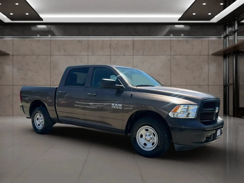 Used 2018 RAM 1500 Tradesman w/ Popular Equipment Group AWD/4WD image 16