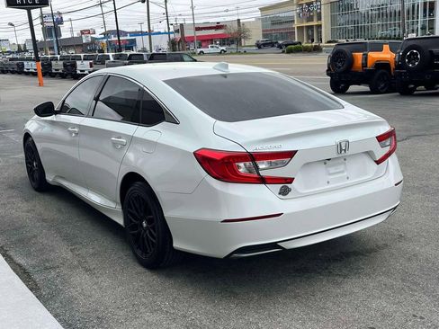 Used 2020 Honda Accord LX image 5