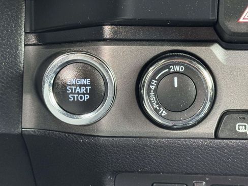Used 2021 Toyota Tacoma TRD Sport w/ Technology Package AWD/4WD image 8