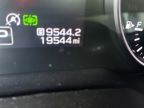 Used 2022 Subaru Outback Limited image 16