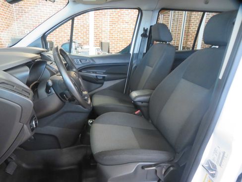 Used 2016 Ford Transit Connect XL image 15