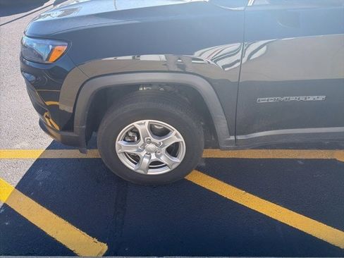Used 2022 Jeep Compass Sport image 5