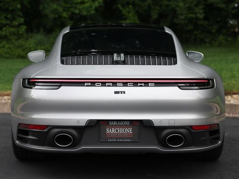 Used 2024 Porsche 911 Carrera w/ Premium Package image 9