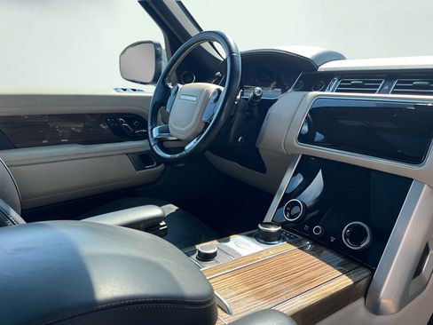Used 2018 Land Rover Range Rover HSE AWD/4WD image 30