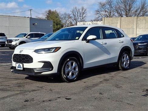 Certified 2023 Honda HR-V LX image 3