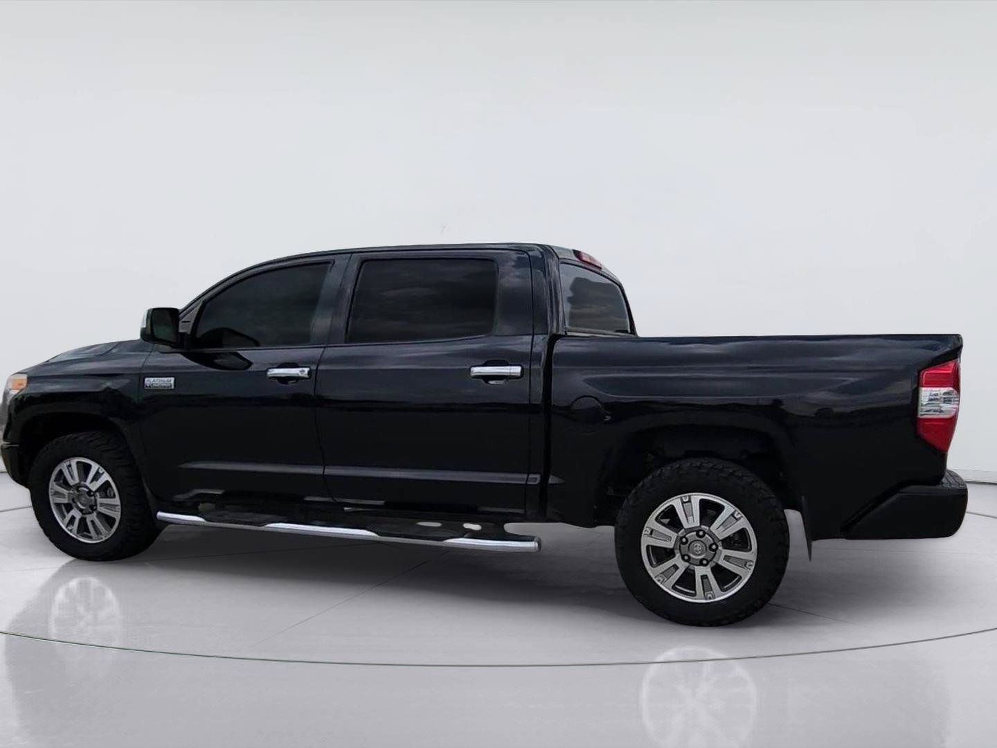 Used 2017 Toyota Tundra Platinum AWD/4WD image 6