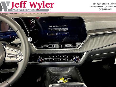 New 2026 Chevrolet Equinox LT w/ Convenience Package II FWD image 34